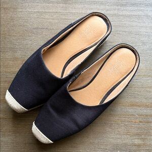 Women’s Crown Vintage Lonari Espadrille Mules Slip On